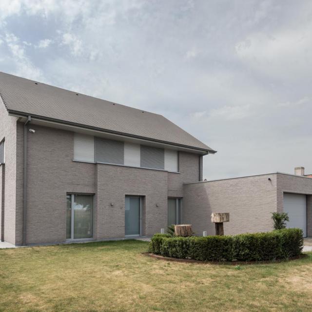 Voegwerken Oosterlinck stijn - wingene - moderne nieuwbouw